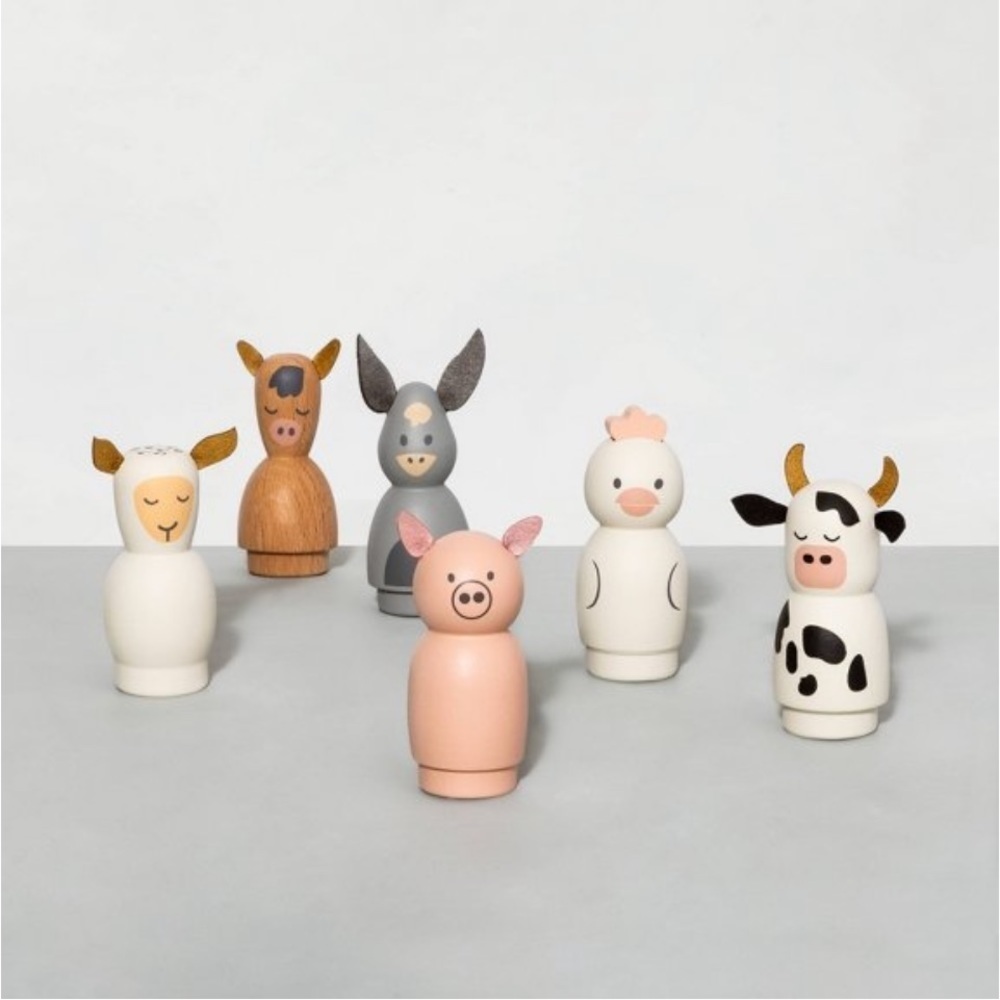 Hearth and Hand Toy Farm Animal Figurine Set